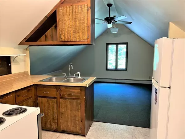 Charlton, MA 01507,120 Bond Rd #3