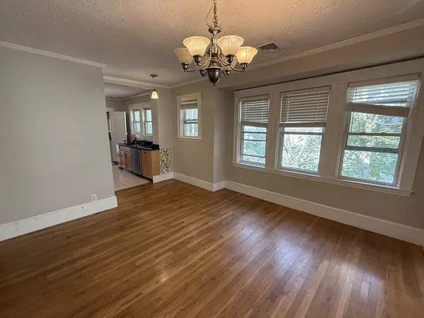 Watertown, MA 02472,33 Fifield St #33