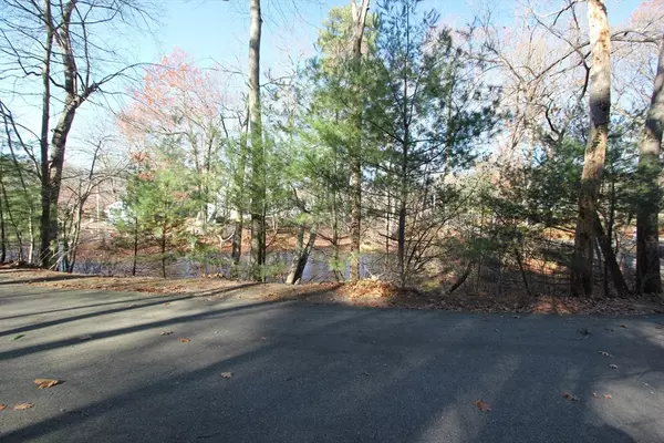 Norfolk, MA 02056,0 West Birch Rd