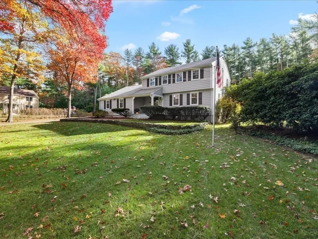 Duxbury, MA 02332,15 Lady Slipper Ln