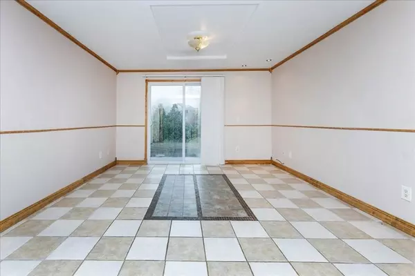 Rutland, MA 01543,176 Maple Ave #1-38