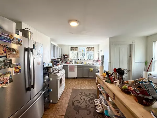 Peabody, MA 01960,9 Sutton St