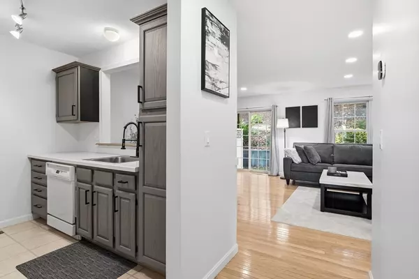 Monson, MA 01057,18 Palmer Rd #15