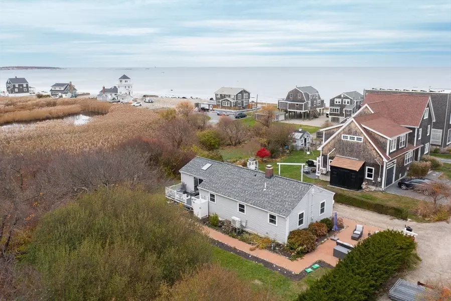 17 Bradford Ave, Scituate, MA 02066