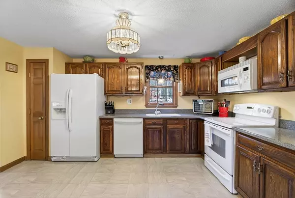 Winchendon, MA 01475,302 Ash St