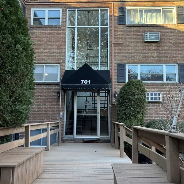 701 Adams #9, Boston, MA 02122