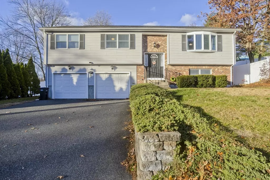 East Longmeadow, MA 01108,5 Corning St