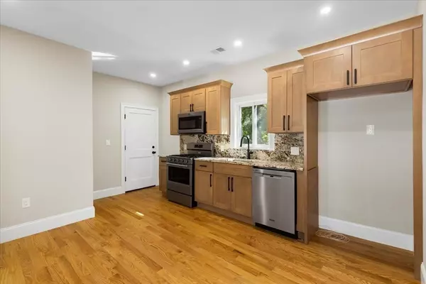 Boston, MA 02126,31 Woodale Ave #2