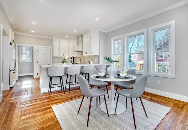 Melrose, MA 02176,114-116 West Wyoming #2