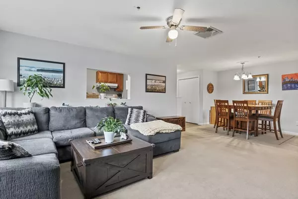 Beverly, MA 01915,38 Dunham Road #201