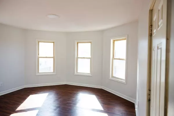 27 Columbia #3, Worcester, MA 01604