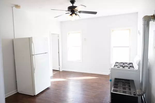 Worcester, MA 01604,27 Columbia #3