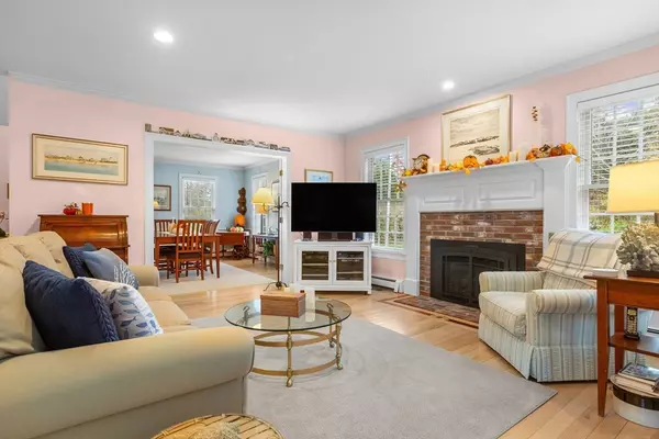 Dennis, MA 02633,13 Hayfield Rd