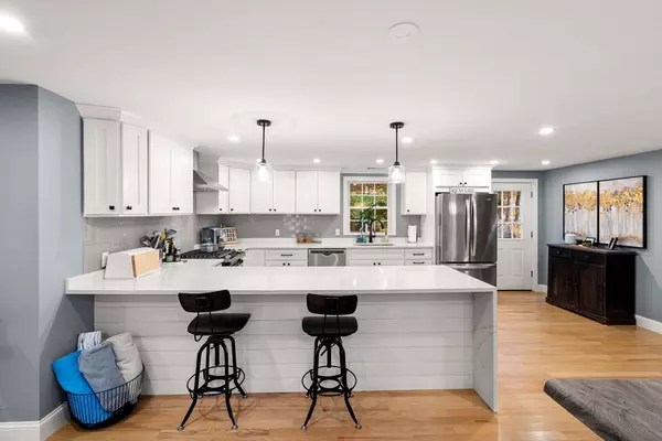 Lynnfield, MA 01940,960 Summer St