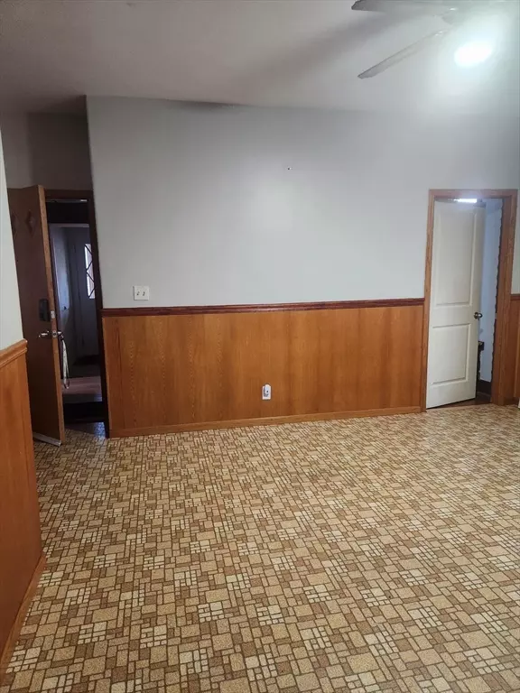 Worcester, MA 01603,106 Mill Street #1