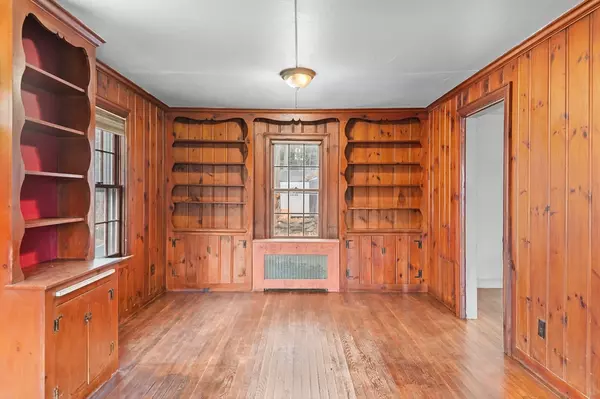 Worcester, MA 01602,15 Wildrose Ave