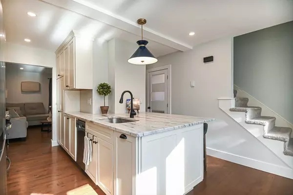 Amesbury, MA 01913,1 Acadia Kimball Rd #1