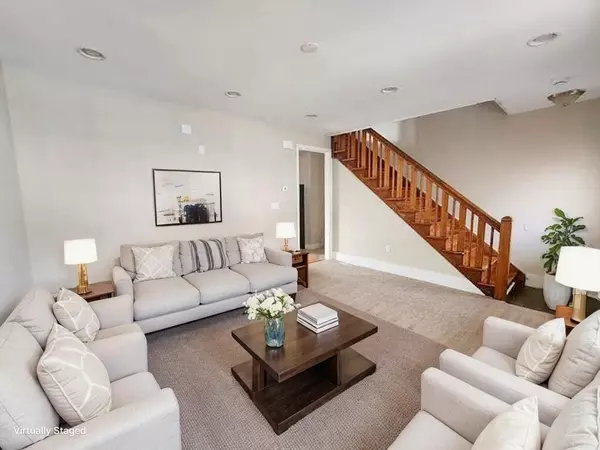 Northbridge, MA 01588,17 Overlook St #17