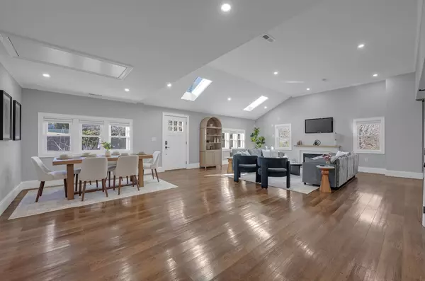 Leominster, MA 01453,594 Pleasant St