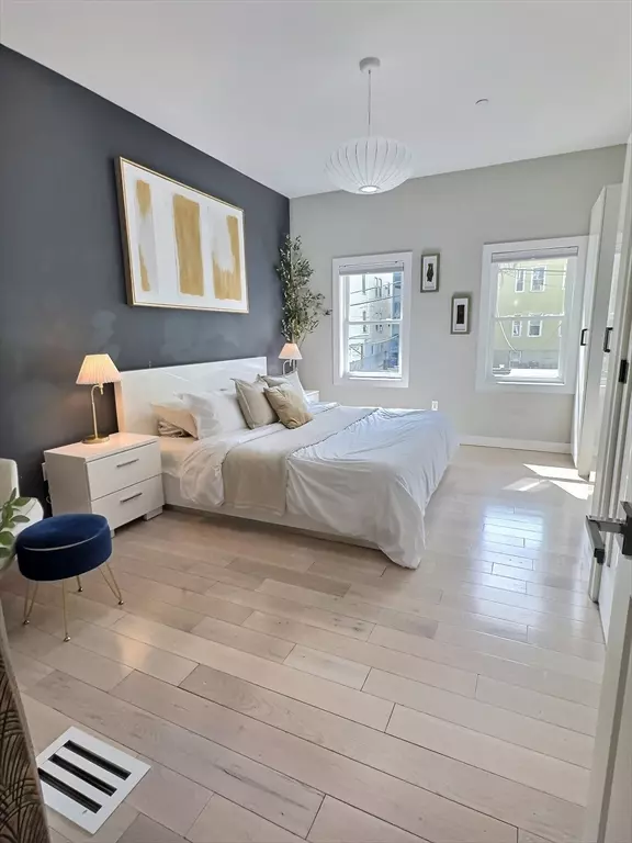 Boston, MA 02128,187 London St #1