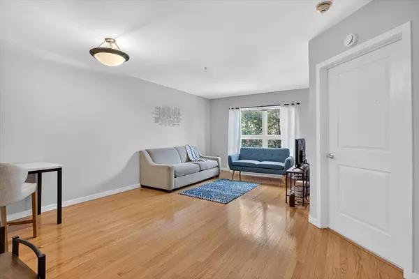 Chelsea, MA 02150,175 Cottage St #312