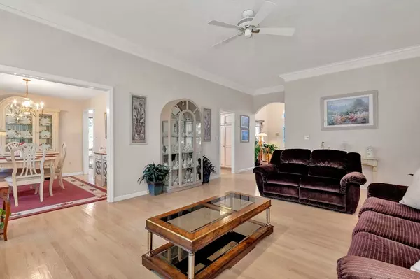 Peabody, MA 01960,16 Sarah's Way