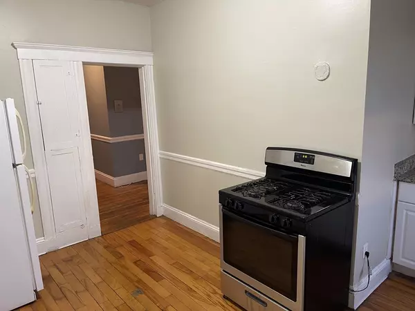 Malden, MA 02148,4 Hancock St #7