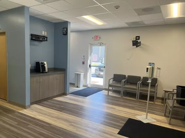 Agawam, MA 01030,237 South Westfield Street