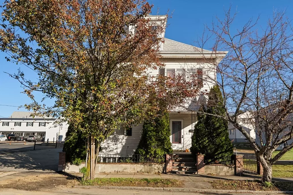 Peabody, MA 01960,4 Elm St #3