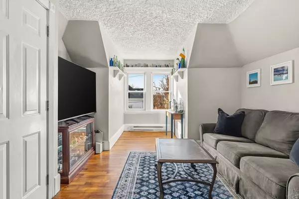 Peabody, MA 01960,4 Elm St #3