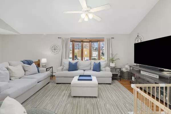 Warren, RI 02885,9 Kenny Dr