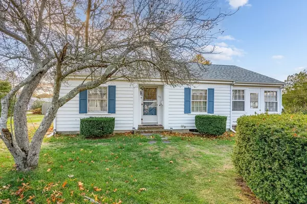 55 Jericho Path, Falmouth, MA 02540