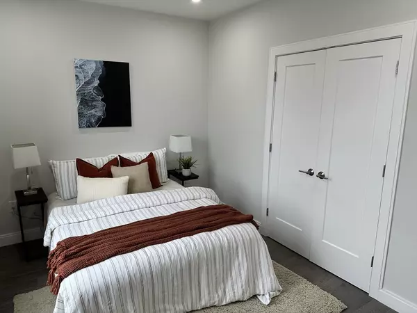 Boston, MA 02128,197 Condor St #4