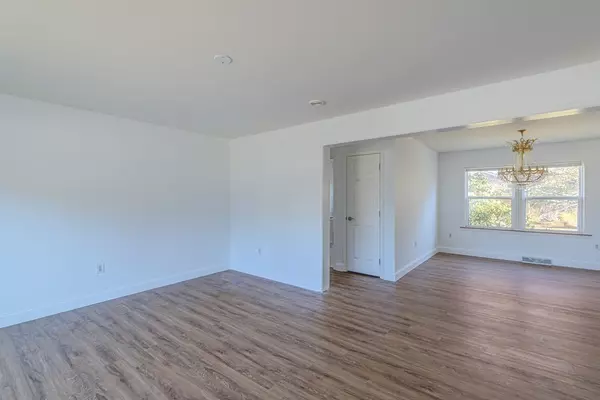 Plymouth, MA 02360,9 Headlands Dr