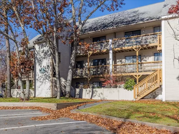 Barnstable, MA 02601,800 Bearses #2SB