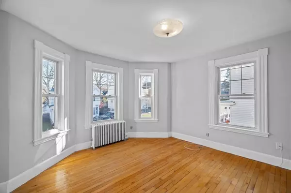 Beverly, MA 01915,13 Giles Ave #2