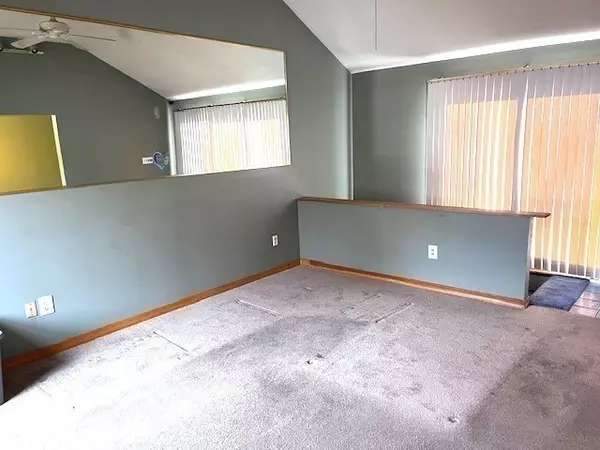 Chelmsford, MA 01863,126 Groton