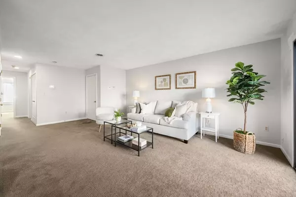 Concord, MA 01742,29 Concord Greene #3