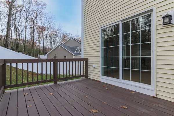 Groton, MA 01450,15 Oriole Dr