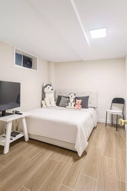 Boston, MA 02128,838 Saratoga St #B