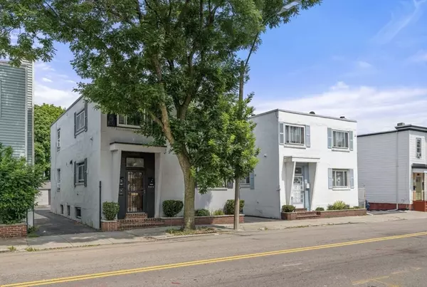 838 Saratoga St #B, Boston, MA 02128