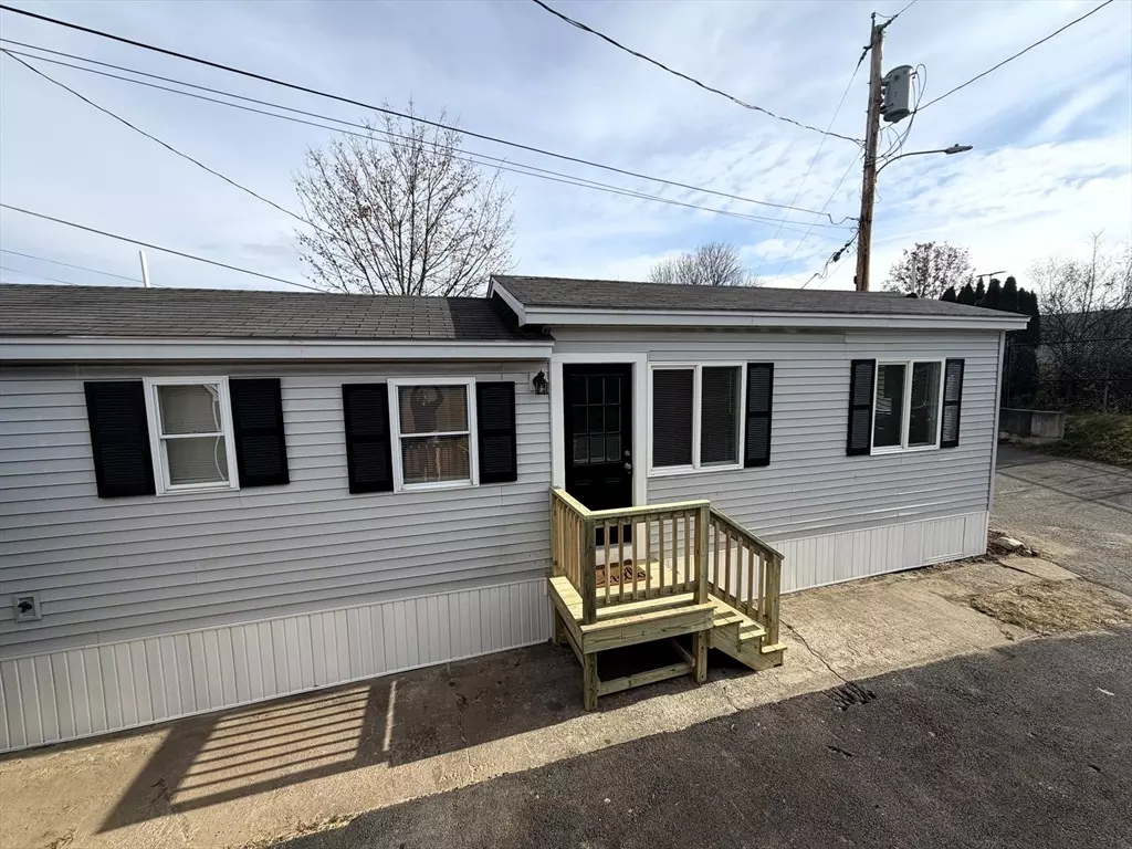 Danvers, MA 01923,200 North Street #31A