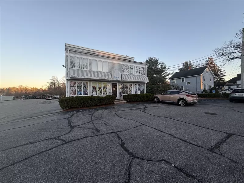 325 Main St, North Reading, MA 01864