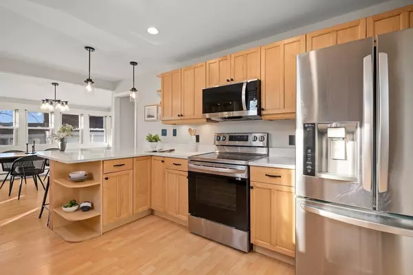 North Reading, MA 01864,10 Hillside Rd