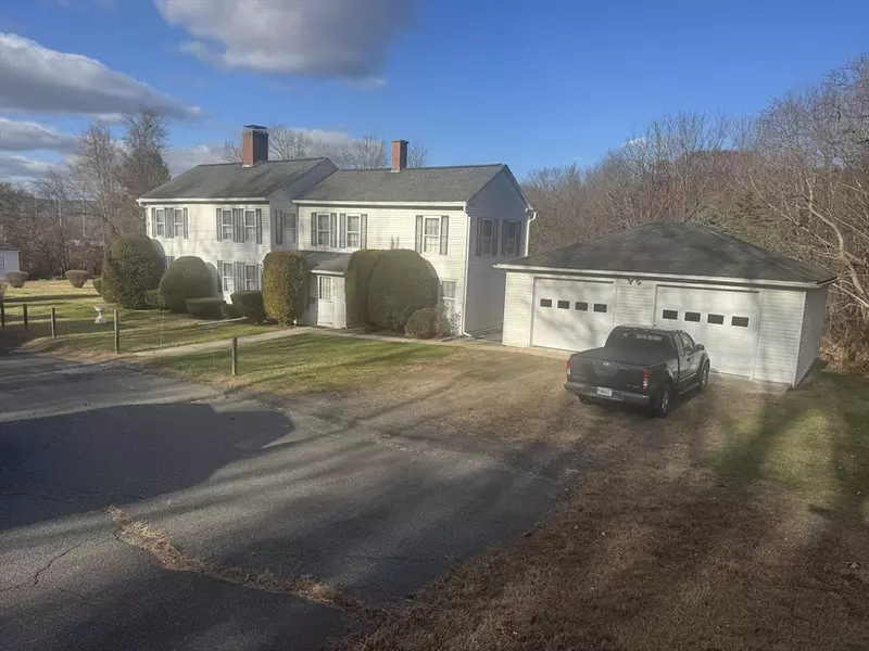 340 Pendleton Avenue, Chicopee, MA 01020