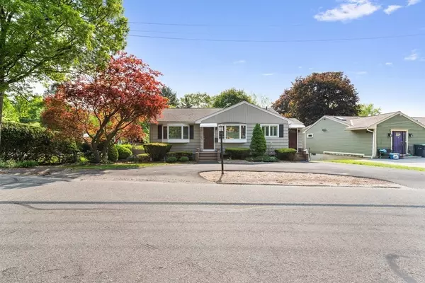 Dedham, MA 02026,306 Highland St