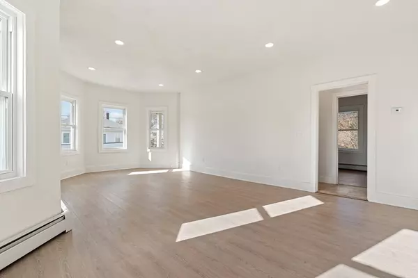 Attleboro, MA 02703,108 James Street