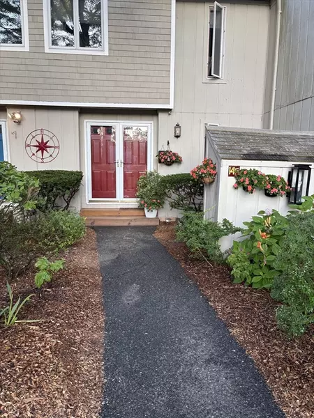 300 Buck Island Rd #14F, Yarmouth, MA 02673