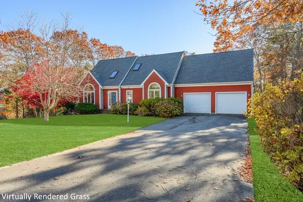 34 Mckenna Ridge Rd, Falmouth, MA 02536