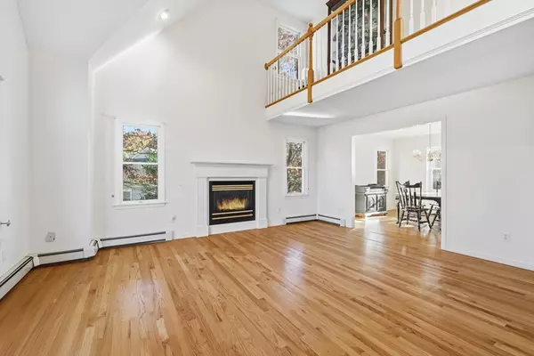 Falmouth, MA 02536,34 Mckenna Ridge Rd